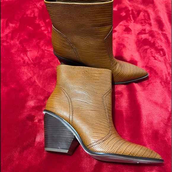 Sarto by Franco Sarto Valentina Western Bootie - Picture 6 of 11